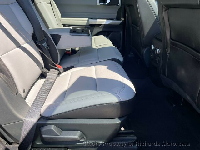 2021 Ford Explorer XLT 4WD - 23010732 - 19