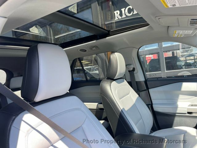 2021 Ford Explorer XLT 4WD - 23010732 - 22