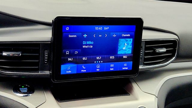 2021 Ford Explorer XLT 4WD w/ 202A Pkg, Co-Pilot360 Assist+ & Twin Panel Moonroof - 23033166 - 18