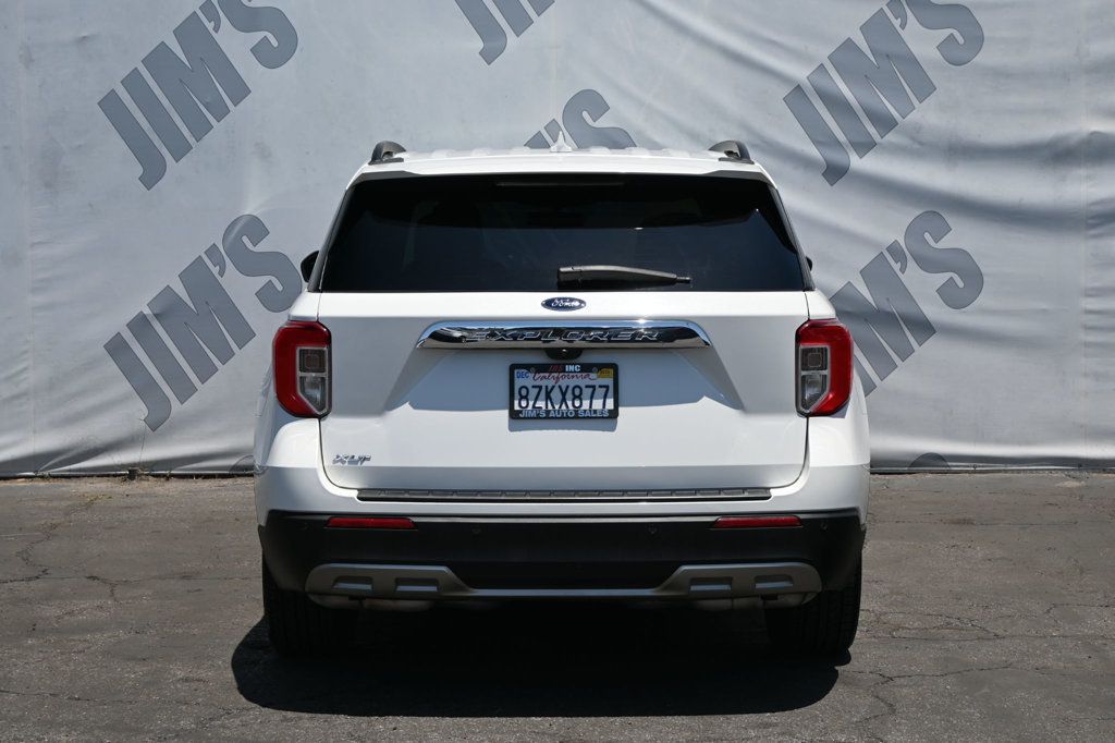 2021 Ford Explorer XLT photo 4