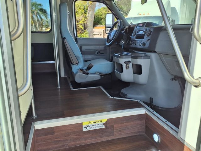 2021 Ford E-Series Cutaway 13 + 2 Passenger Shuttle Bus w/Wheelchair - 22991515 - 14