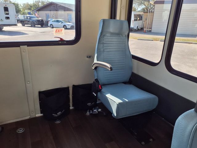 2021 Ford E-Series Cutaway 13 + 2 Passenger Shuttle Bus w/Wheelchair - 22991515 - 18