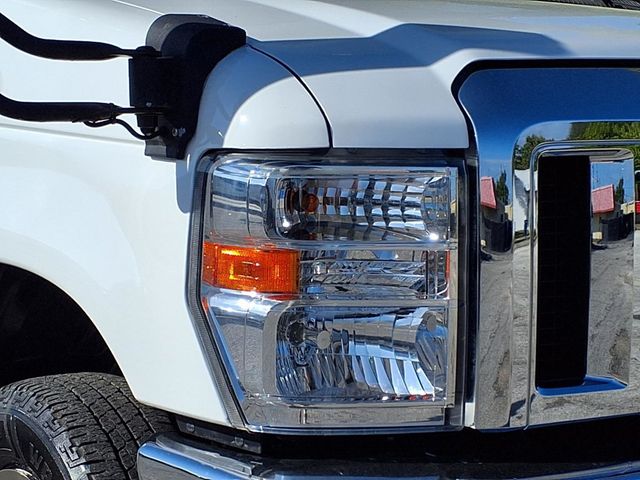 2021 Ford E-Series Cutaway 13 + 2 Passenger Shuttle Bus w/Wheelchair - 22991515 - 1