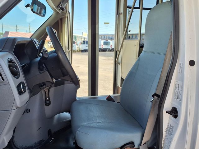 2021 Ford E-Series Cutaway 13 + 2 Passenger Shuttle Bus w/Wheelchair - 22991515 - 27