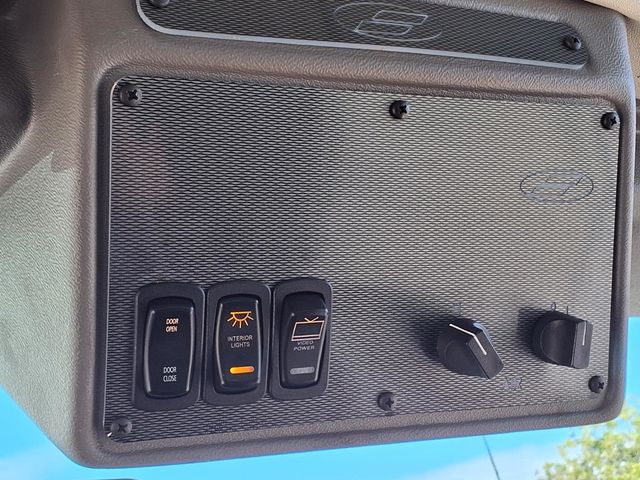 2021 Ford E-Series Cutaway 13 + 2 Passenger Shuttle Bus w/Wheelchair - 22991515 - 32