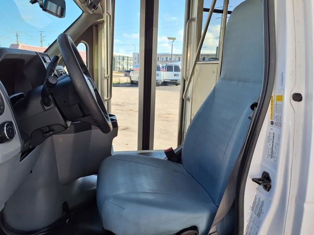 2021 Ford E-Series Cutaway 13 +2 Passenger Shuttle Bus w/Wheelchair - 22993087 - 28