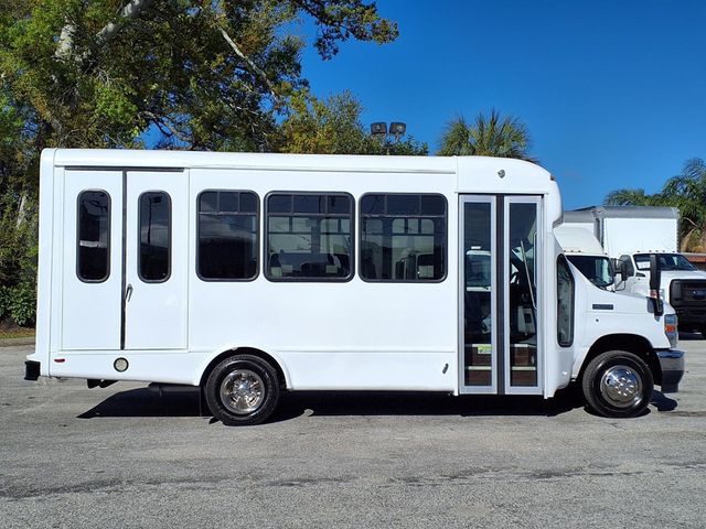 2021 Ford E-Series Cutaway 13 +2 Passenger Shuttle Bus w/Wheelchair - 22993087 - 2