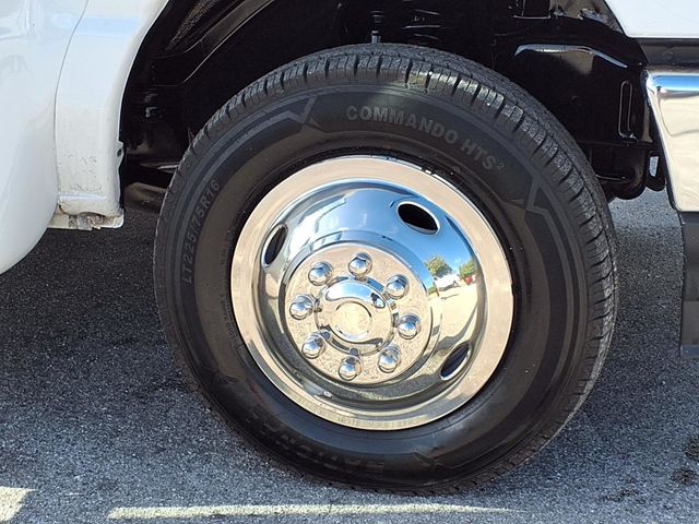 2021 Ford E-Series Cutaway 13 +2 Passenger Shuttle Bus w/Wheelchair - 22993087 - 39