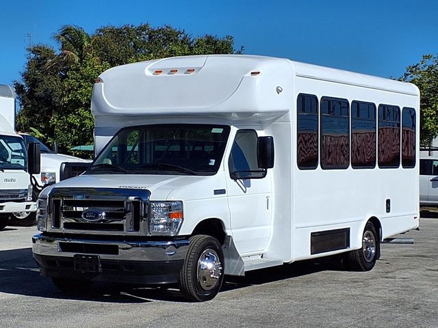 2021 Ford E-Series Cutaway 13 +2 Passenger Shuttle Bus w/Wheelchair - 22993087 - 7