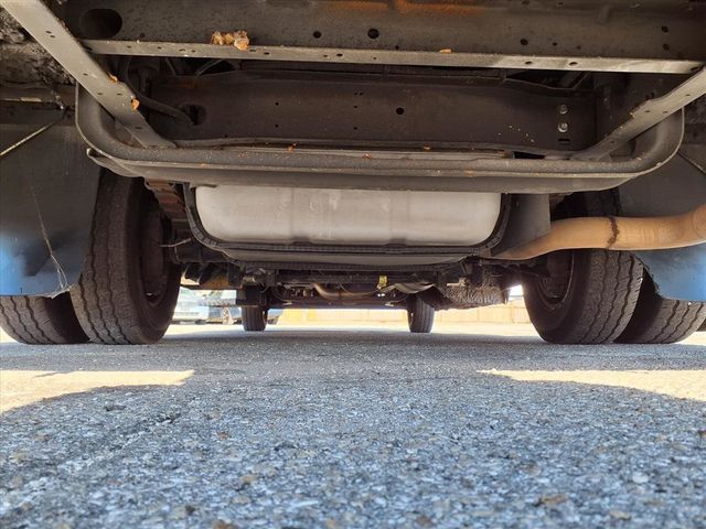 2021 Ford E-Series Cutaway 13 Passenger Shuttle Bus w/Wheelchair - 22932964 - 32