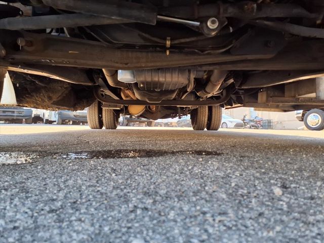 2021 Ford E-Series Cutaway 13 Passenger Shuttle Bus w/Wheelchair - 22932964 - 34