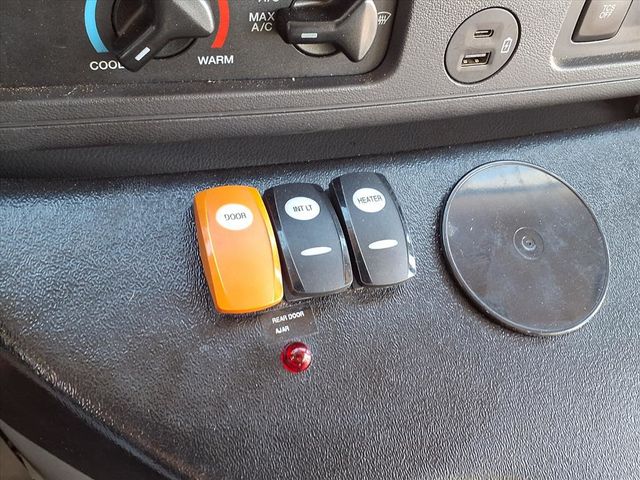 2021 Ford E-Series Cutaway 13 Passenger Shuttle Bus w/Wheelchair - 22932964 - 35