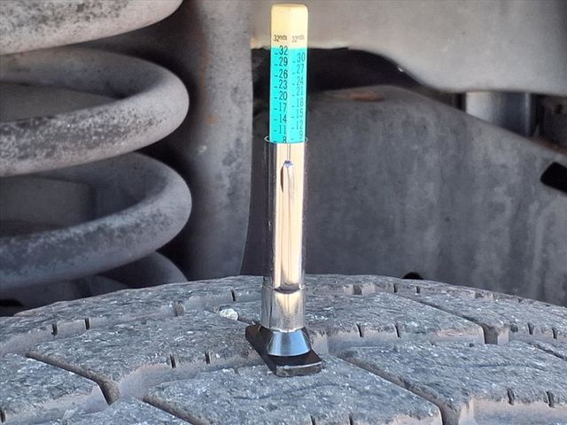 2021 Ford E-Series Cutaway 13 Passenger Shuttle Bus w/Wheelchair - 22932964 - 42