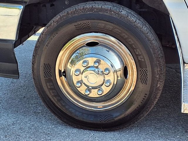 2021 Ford E-Series Cutaway 13 Passenger Shuttle Bus w/Wheelchair - 22932964 - 49