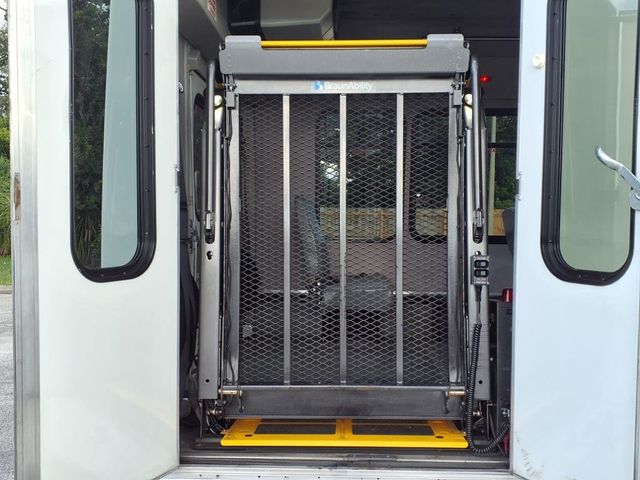 2021 Ford E-Series Cutaway 15 Passenger Shuttle Bus w/Wheelchair - 22903617 - 11