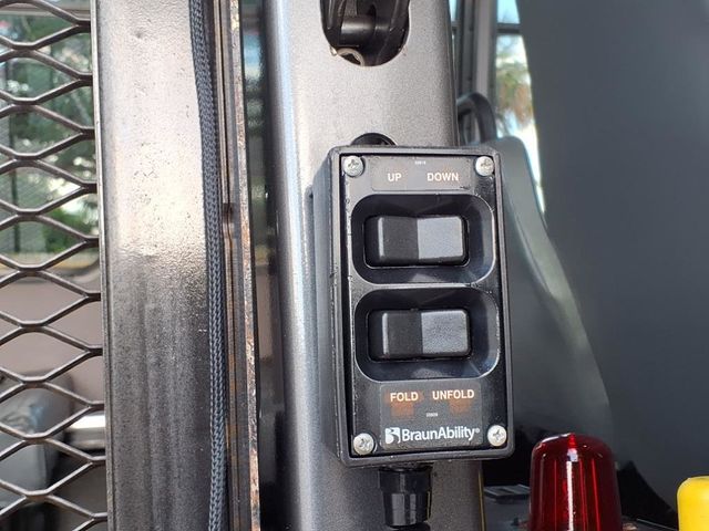 2021 Ford E-Series Cutaway 15 Passenger Shuttle Bus w/Wheelchair - 22903617 - 13