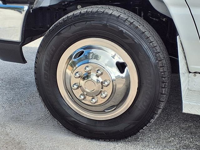 2021 Ford E-Series Cutaway 15 Passenger Shuttle Bus w/Wheelchair - 22903617 - 46