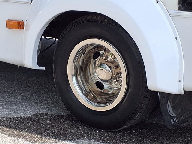 2021 Ford E-Series Cutaway 15 Passenger Shuttle Bus w/Wheelchair - 22903617 - 48