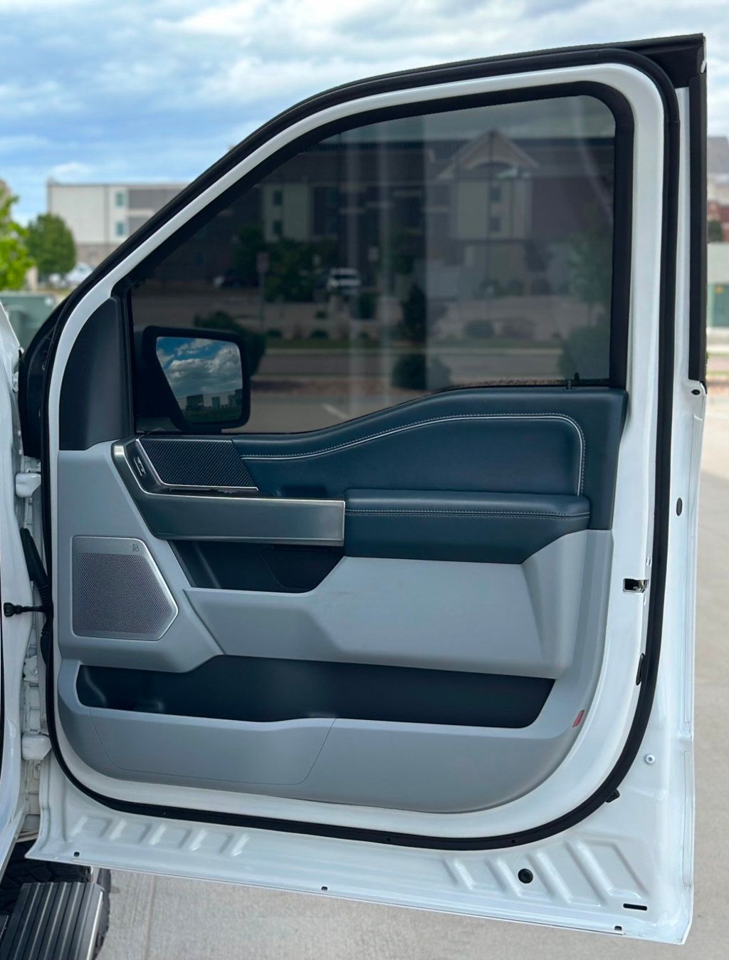 2021 Ford F-150 Limited photo 11