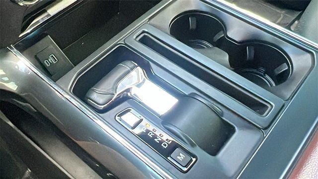 2021 Ford F-150 LARIAT 4WD SuperCrew 5.5' Box - 22921152 - 34