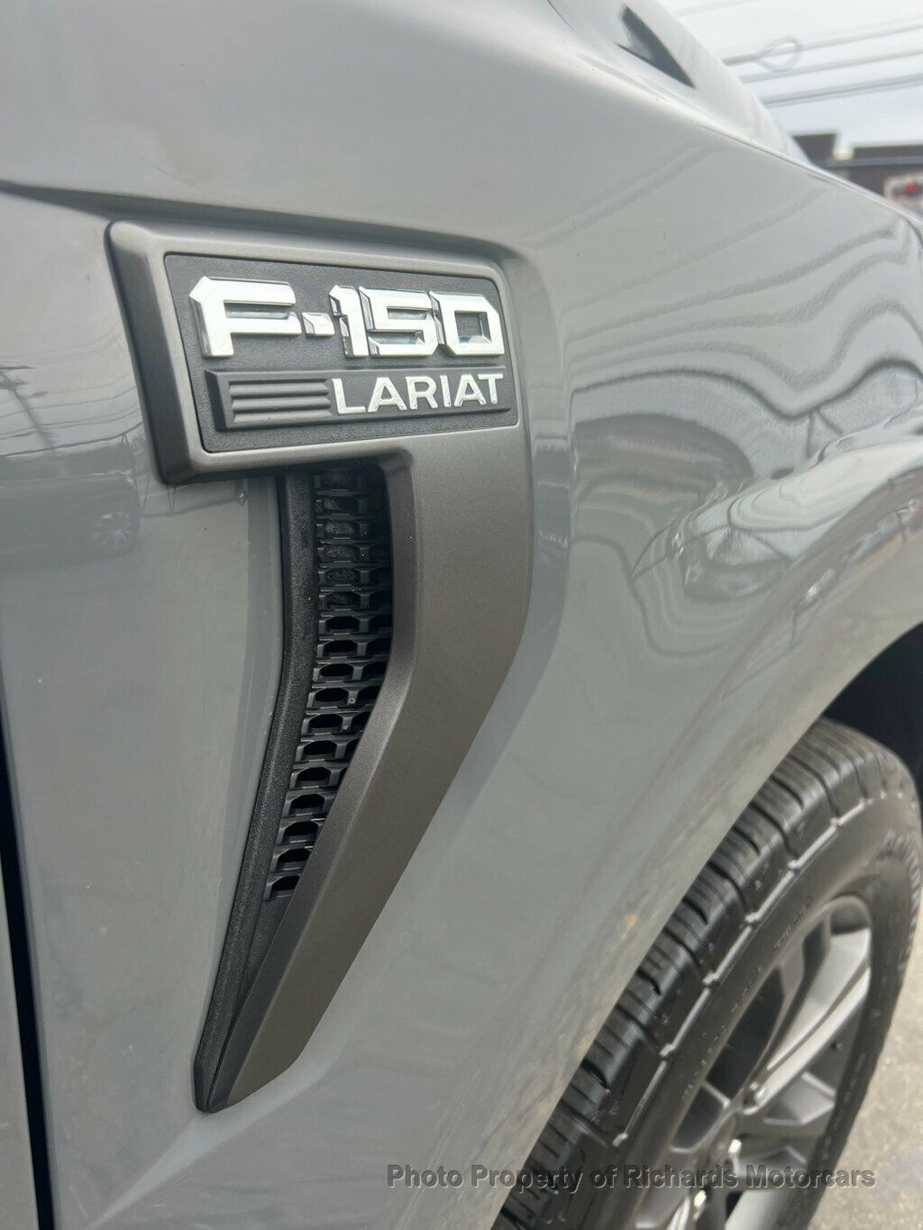 2021 Ford F-150 LARIAT 4WD SuperCrew 5.5' Box - 22405341 - 6