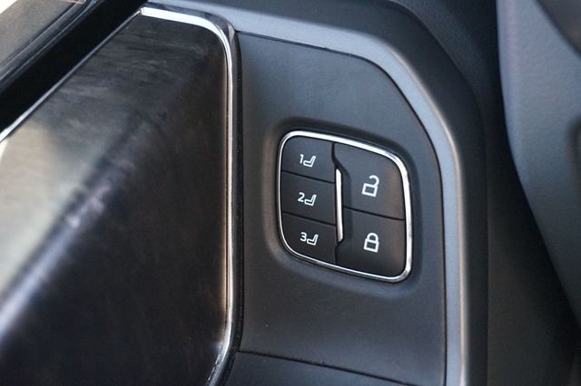 2021 Ford F-150 LARIAT, 4X4, PREMIUM WHEELS, RUNNING BOARDS, LEATHER SEATS - 22979392 - 24