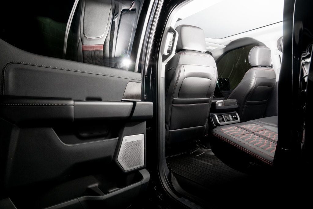 Ford F-150 photo 21