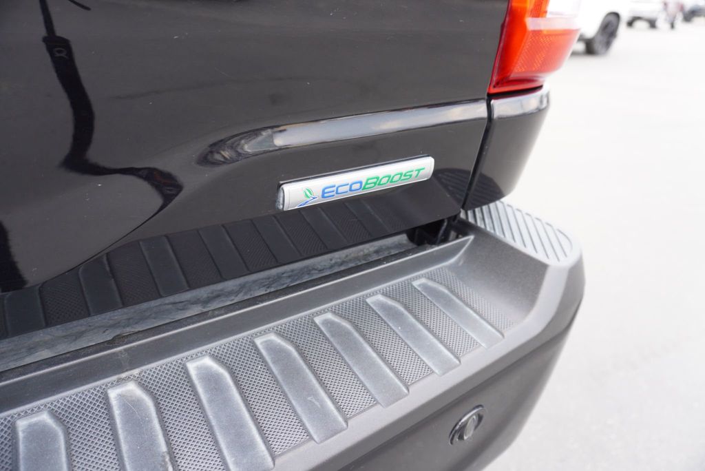 2021 Ford F-150 STX photo 17