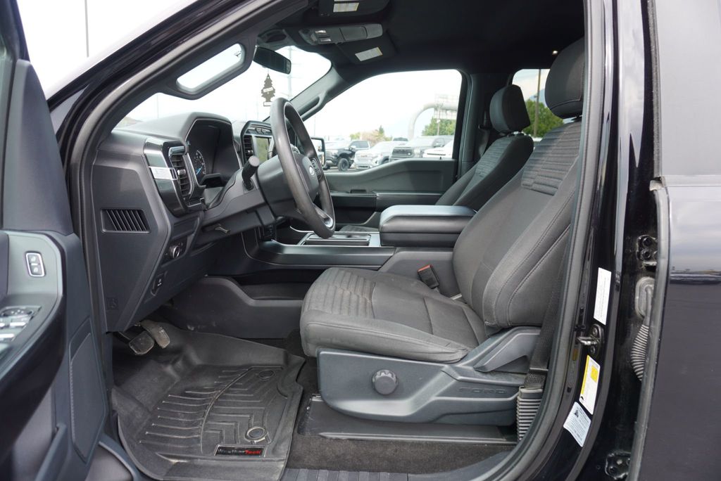 2021 Ford F-150 STX photo 18
