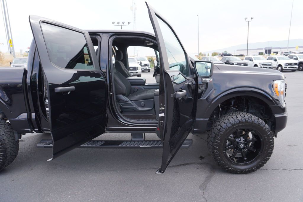 2021 Ford F-150 STX photo 23