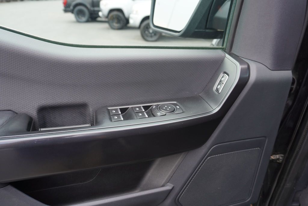 2021 Ford F-150 STX photo 24