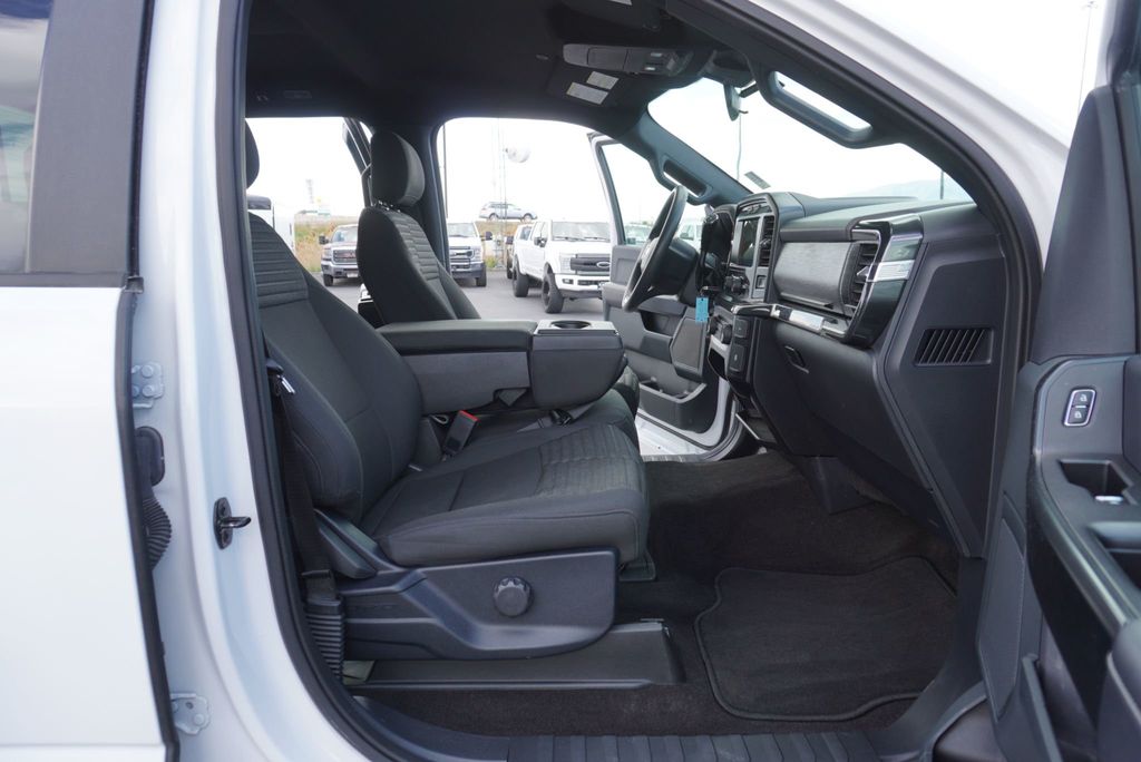 2021 Ford F-150 STX - 23021231 - 21