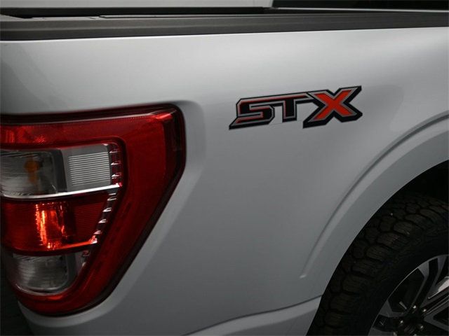 2021 Ford F-150 XL photo 18