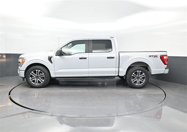 2021 Ford F-150 XL photo 2