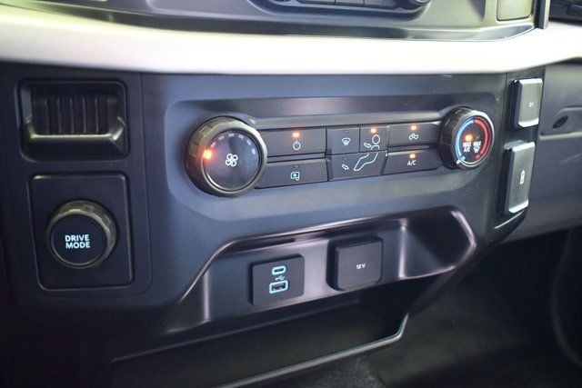 2021 Ford F-150 XL 2WD Reg Cab 8' Box - 23039684 - 21