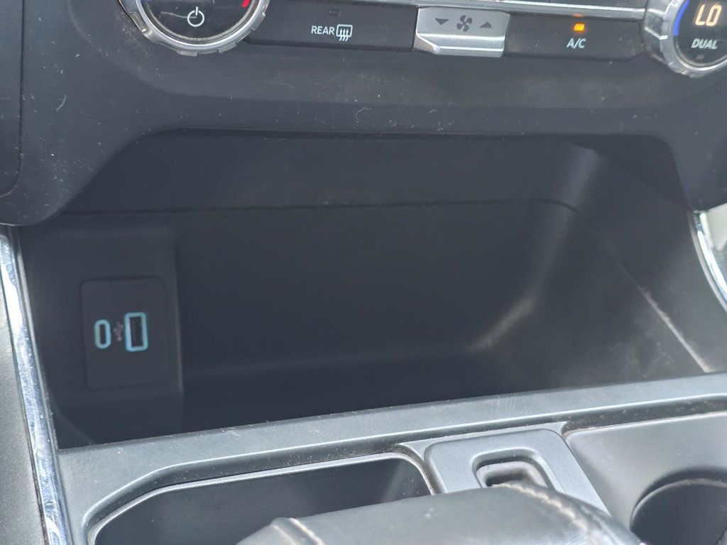 2021 Ford F-150 XLT photo 20