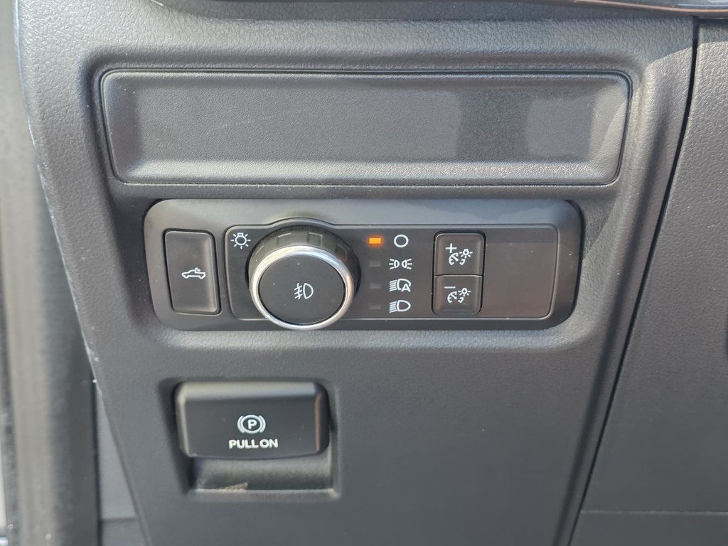2021 Ford F-150 XLT photo 24