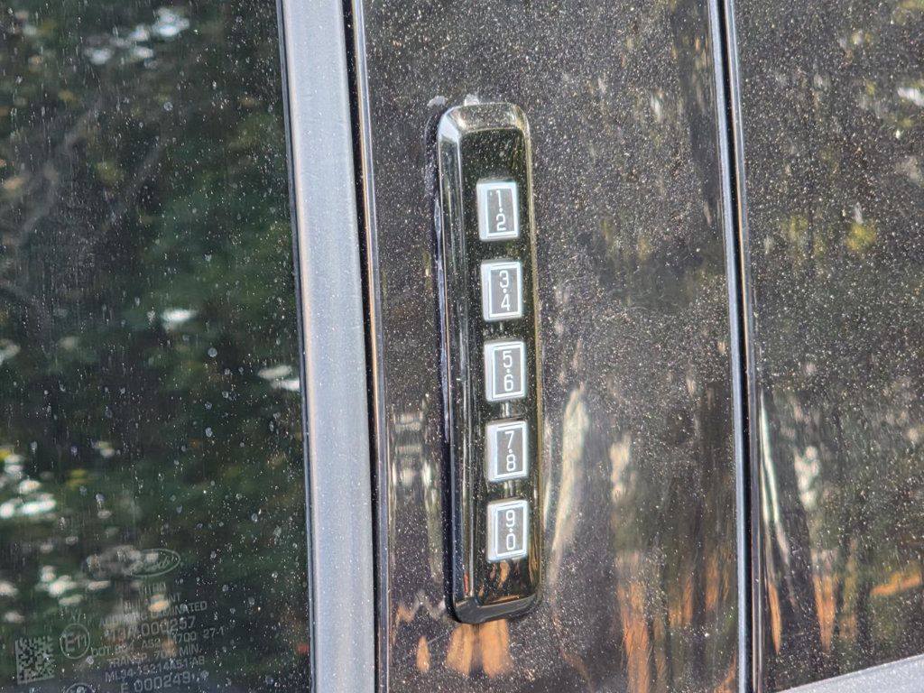 2021 Ford F-150 XLT photo 28