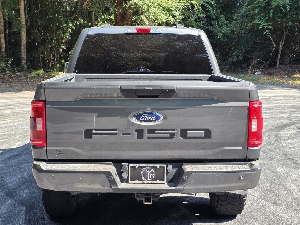 2021 Ford F-150 XLT photo 3