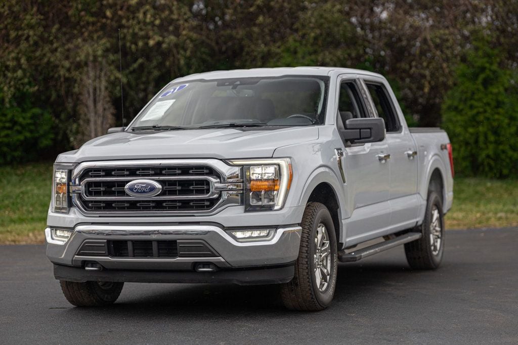 2021 Ford F-150 XLT photo 2