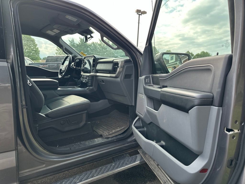 2021 Ford F-150 XLT 4WD SuperCrew 5.5' Box - 23037982 - 29