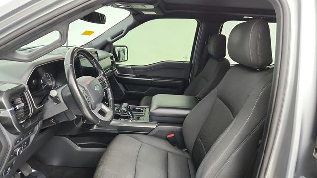 2021 Ford F-150 XLT 4WD SuperCrew 6.5' Box w/ 302A, Moonroof & FX4 Off-Road Pkg - 22950722 - 19