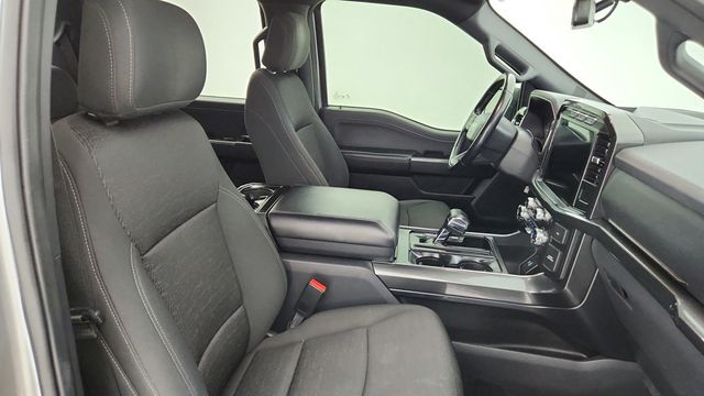 2021 Ford F-150 XLT 4WD SuperCrew 6.5' Box w/ 302A, Moonroof & FX4 Off-Road Pkg - 22950722 - 22