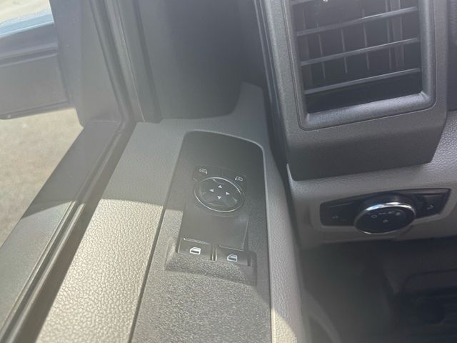 2021 Ford F-350SD XL - 23044684 - 19
