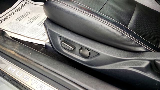 2021 Ford Mustang EcoBoost Convertible w/ 10-Speed Auto - 23003365 - 11