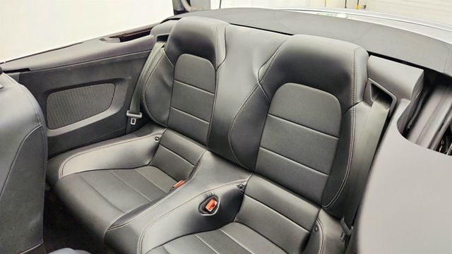 2021 Ford Mustang EcoBoost Convertible w/ 10-Speed Auto - 23003365 - 21