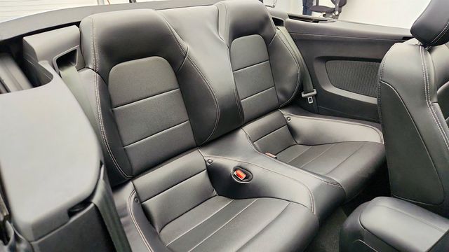 2021 Ford Mustang EcoBoost Convertible w/ 10-Speed Auto - 23003365 - 23
