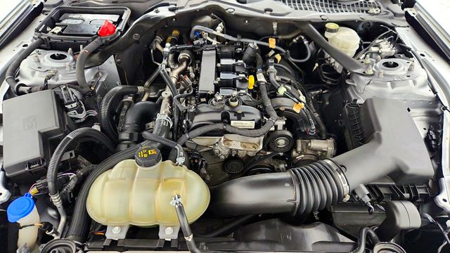 2021 Ford Mustang EcoBoost Convertible w/ 10-Speed Auto - 23003365 - 27