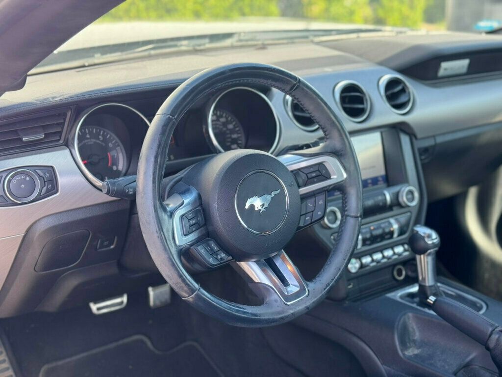 2021 Ford Mustang EcoBoost photo 13