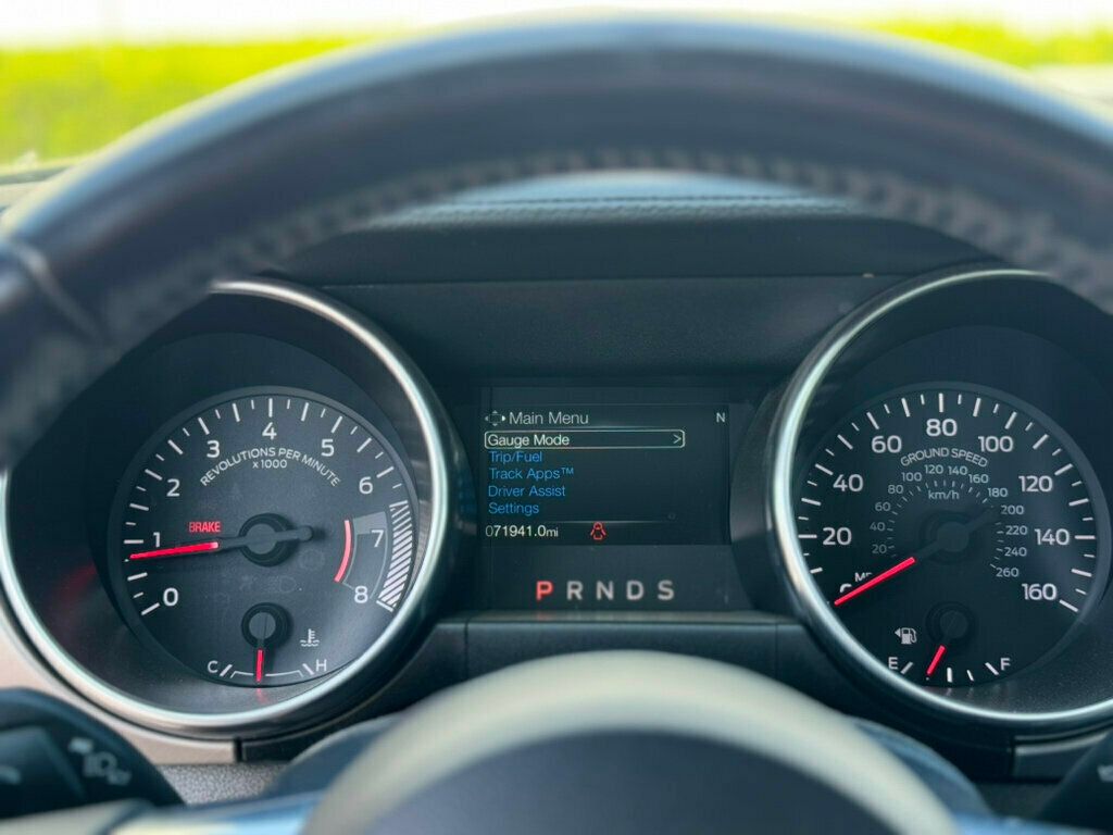 2021 Ford Mustang EcoBoost photo 17